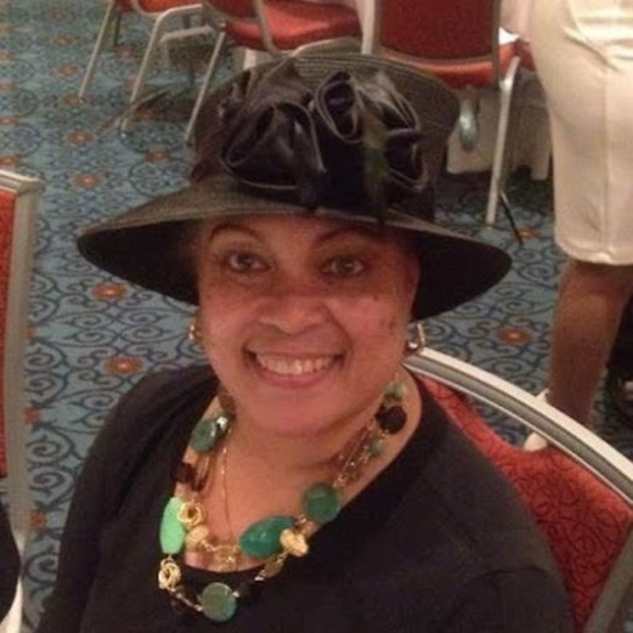 Meet your Posher, Deborah - Picture 1 of 1